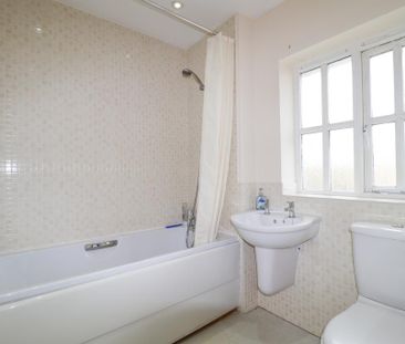 3 bedroom terraced house to rent - Photo 6