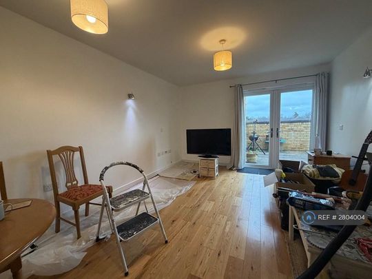 1 bedroom flat to rent - Photo 1