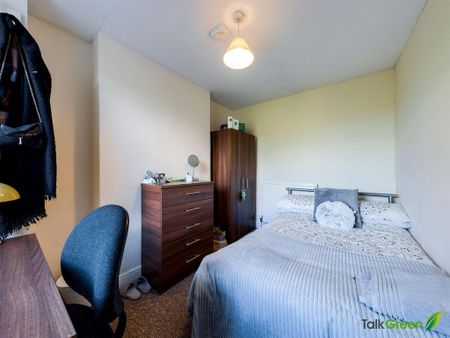 5 bedroom house to rent - Photo 2