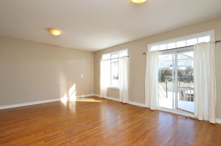 For Lease - 346 Glenbrae Avenue, Kanata, Ontario - Photo 5