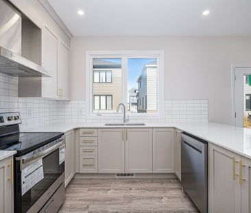 For Lease - 332 Peninsula Road, Barrhaven, Ontario - Photo 6