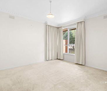 Private, Peaceful Living with Exceptional Convenience - Photo 4