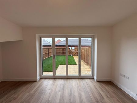 3 Bedroom House To Rent - Photo 2