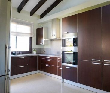 Luxury penthouse for rent in Benahavís, Andalusia - Photo 5