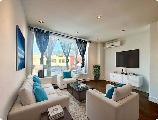 596 McLeod St Unit 2 - Photo 1