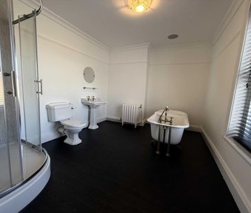 4 bedroom semi-detached house to rent - Photo 2