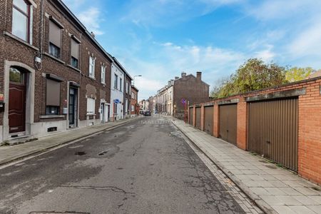 Appartement te huur in Charleroi - Photo 2