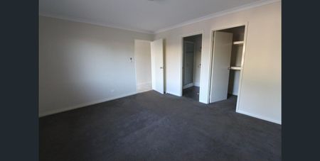 ROOMY HOME ON REYNOLDS - 4X2 in Complex! - Photo 5