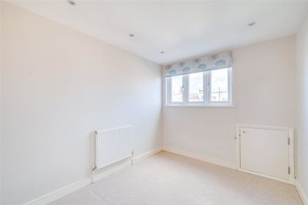 A beautifully refurbished and extended five bedroom period terraced house offering in excess of 1500 sq. ft. of space and situated within 'Munster Village'. EPC rating E. - Photo 5