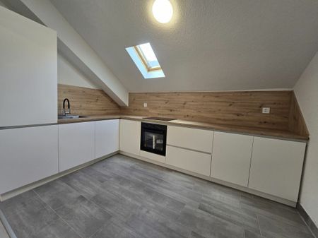 Appartement rénové de 2,5 pièces au 1er étage - Photo 4