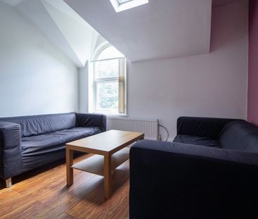 Apt 4, St John’s Terrace - Photo 1