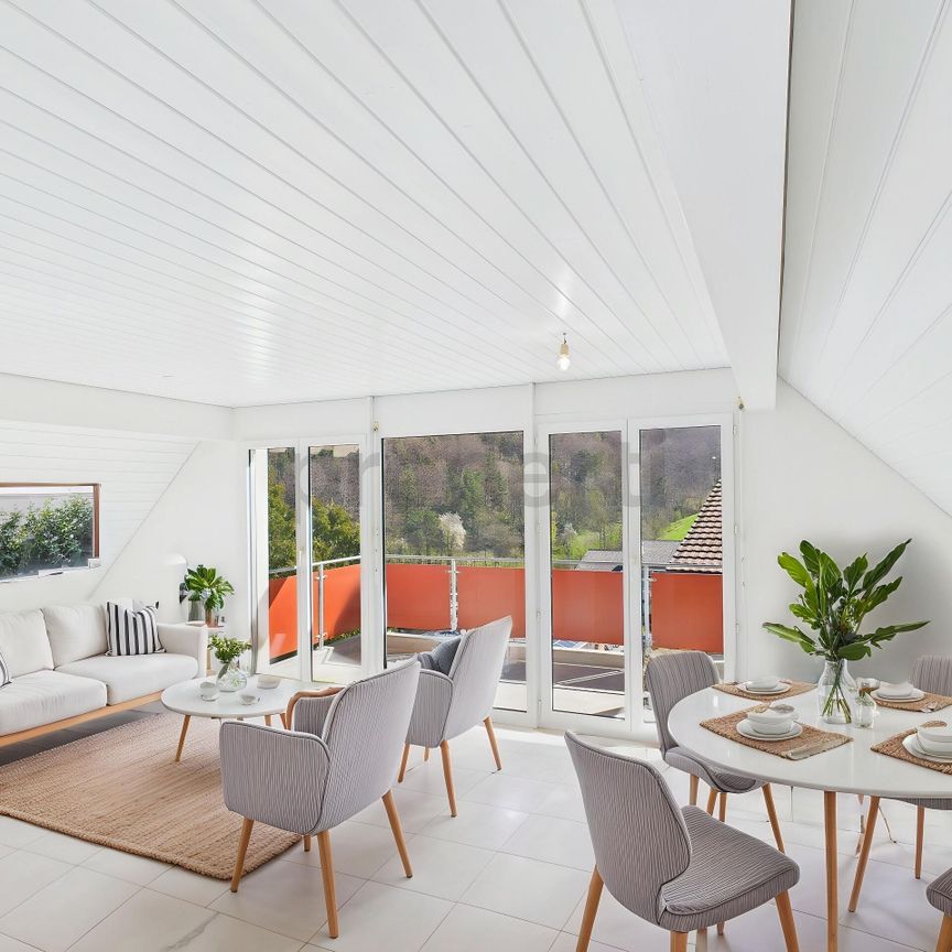 Beautiful, charming and large 3.5-room attic apartment in Grindel with fireplace stove - Foto 1