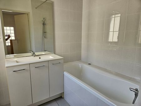 Location Maison 4 pièces 105m² BESANCON 25000 - Photo 5