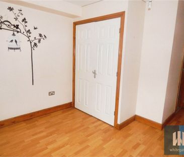 Back Lord Street, Halifax, West Yorkshire, HX1 - Photo 5