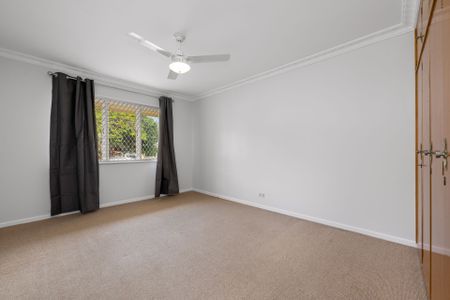 6 Bakewell Street, - Photo 2