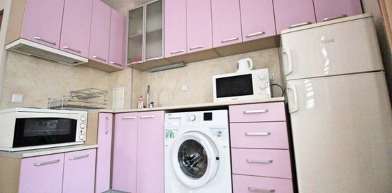 Se inchiriaza apartament in zona Bartolomeu - Photo 2