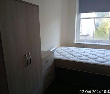 Student Properties to Let - Photo 1