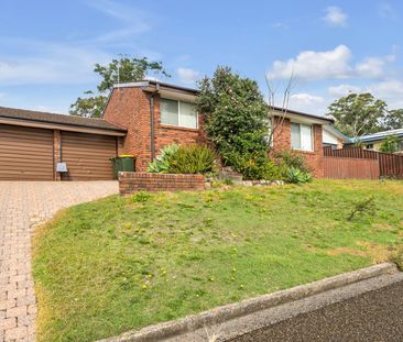 3 Bedroom 1.5 Bathroom modern duplex with double car garage - Photo 6