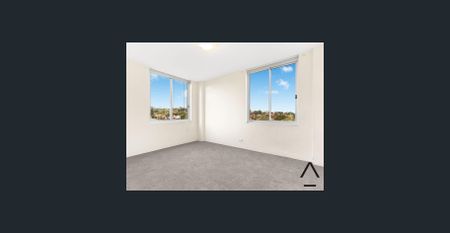 North Facing One Bedroom Apartment - Photo 3