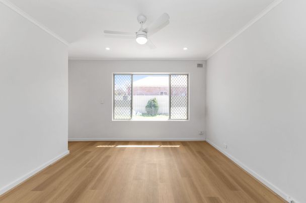 Stylish city to sea living - Photo 1