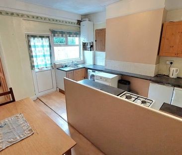 1 Bed Maisonette, Brighton Road, CR8 - Photo 5