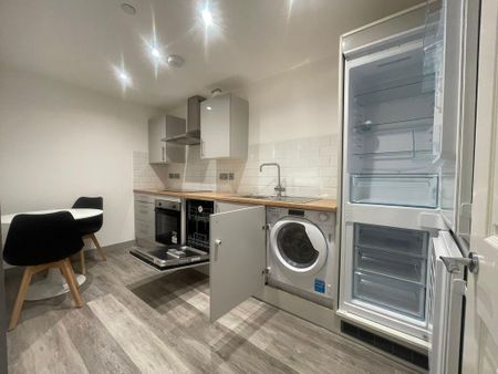 1 bedroom apartment to rent - Photo 4