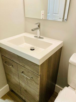 For Lease - 19 Church Street Unit# 1, New Tecumseth, Ontario - Photo 1