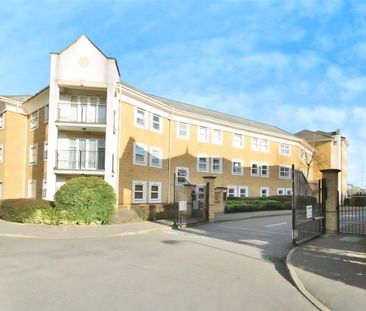 International Way, Sunbury-on-Thames, Surrey, TW16 7HP - Photo 2