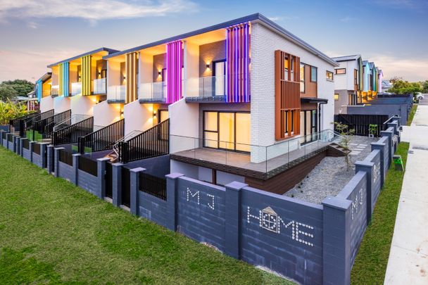 ONE WEEK RENT FREE! - Photo 1