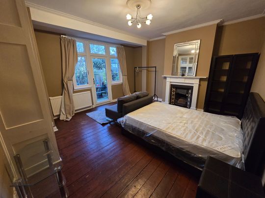 Room in a Shared House, Herne Hill, SE24 - Photo 1