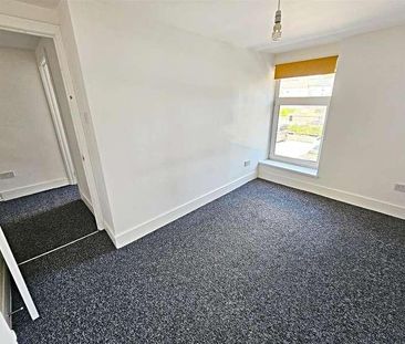 Berw Road, Pontypridd, CF37 - Photo 2