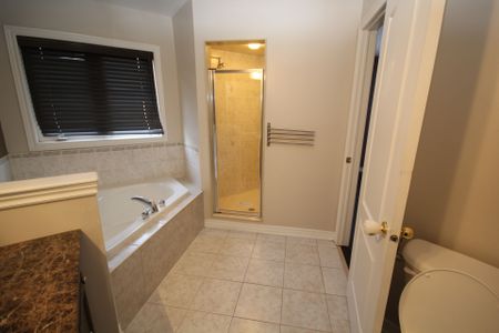 For Lease - 3490 Whilabout Terrace, Oakville, Ontario - Photo 4