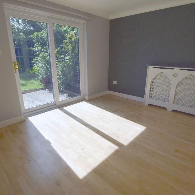 4 bedroom detached house to rent - Photo 1