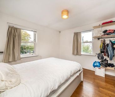 2 bedroom flat to rent - Photo 4