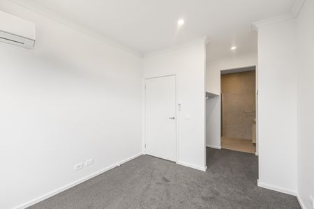 5A Eiffel Avenue, Bonnie Brook VIC 3335 - House For Rent | Domain - Photo 2