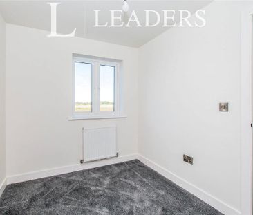 3 bedroom terraced house to rent - Photo 2