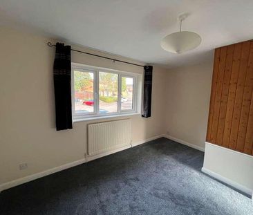 Shard Close, East Hunsbury, Northampton, NN4 - Photo 3