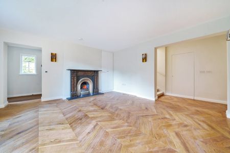 5 bedroom detached house to rent - Photo 3