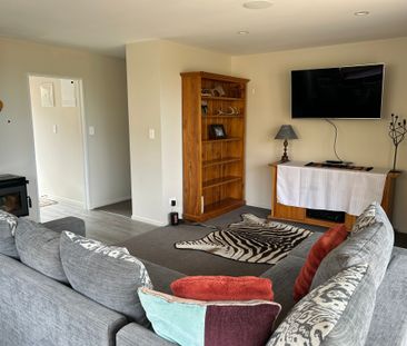 Two Bedroom Semi Furnished Cottage - Photo 4