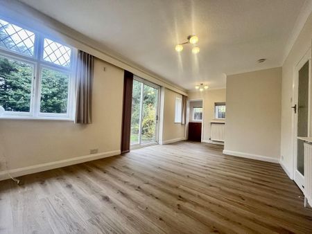 5 bedroom detached house to rent - Photo 2