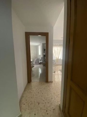 Carrer del Periodista José Ombuen, Valencia, Valencian Community 46010 - Photo 3