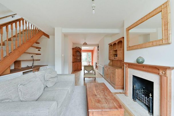 2 bedroom terraced house to rent - Photo 1