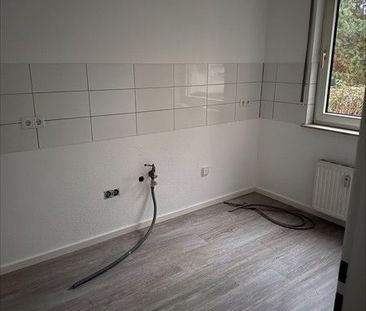 Schnell zugreifen! Sanierte 3-Zimmer-Wohnung mit Balkon - Photo 6