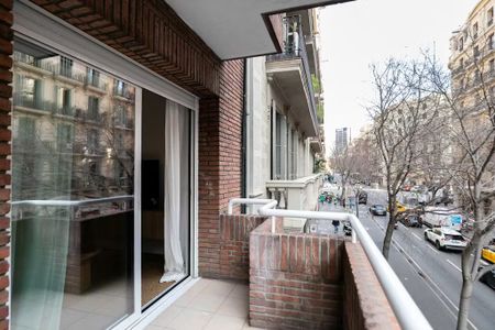 Carrer de París, Barcelona, Catalonia 08036 - Photo 3