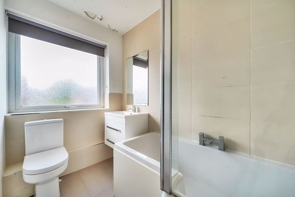 Moss Lane, Godalming - 2 bedrooms Property for lettings - Seymours - Photo 1