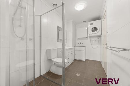 BEAUTIFUL ONE BEDROOM APARTMENT - Photo 3