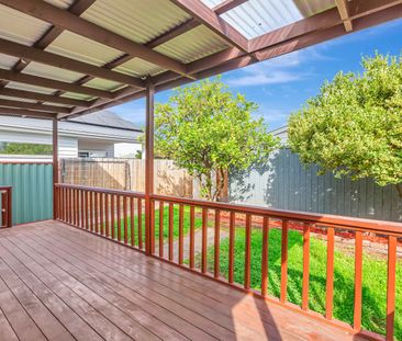 15 Norris Street, Coburg North VIC 3058 - House For Rent | Domain - Photo 6