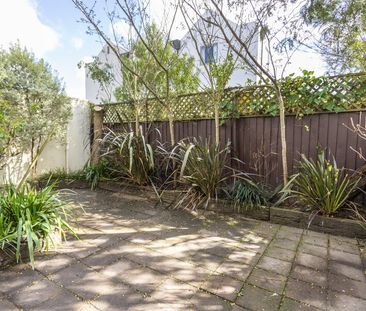 2-Bedroom Townhouse with Private Courtyard in Prime Christchurch Lo... - Photo 5