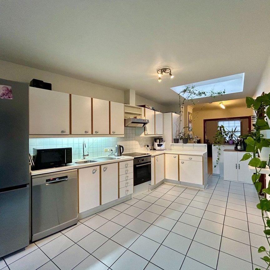 Instapklare woning met garage in Meulebeke! - Photo 1