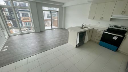 For Lease - 815 Stanstead Path, Oshawa, Ontario - Photo 3